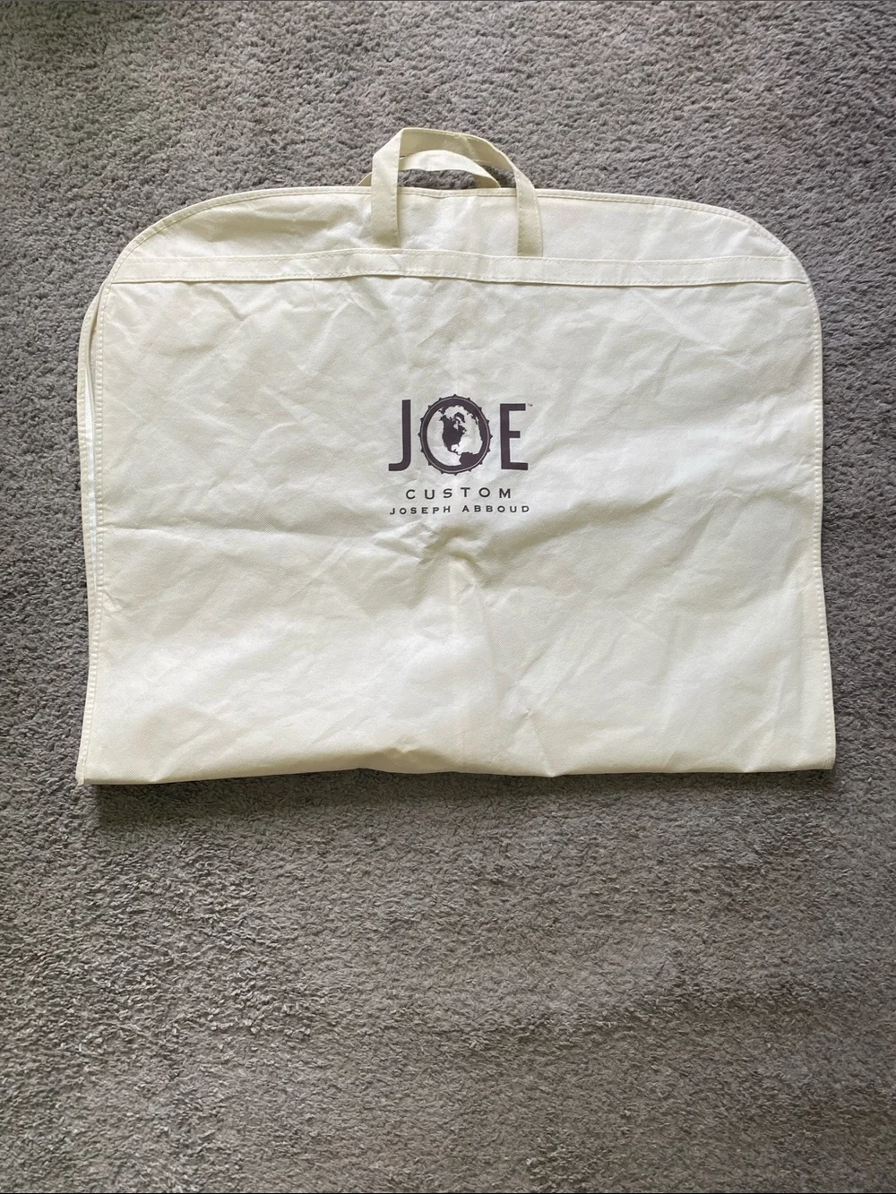 Joseph Abboud Custom Garment Travel Bag Cream 2-way Zipper Closure